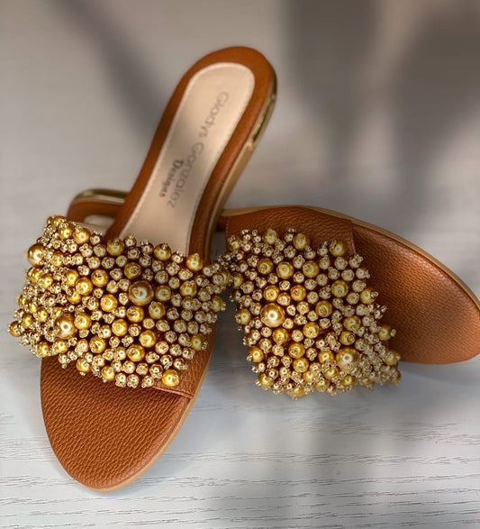 Sandalia artesanal con perlas - Arrecife